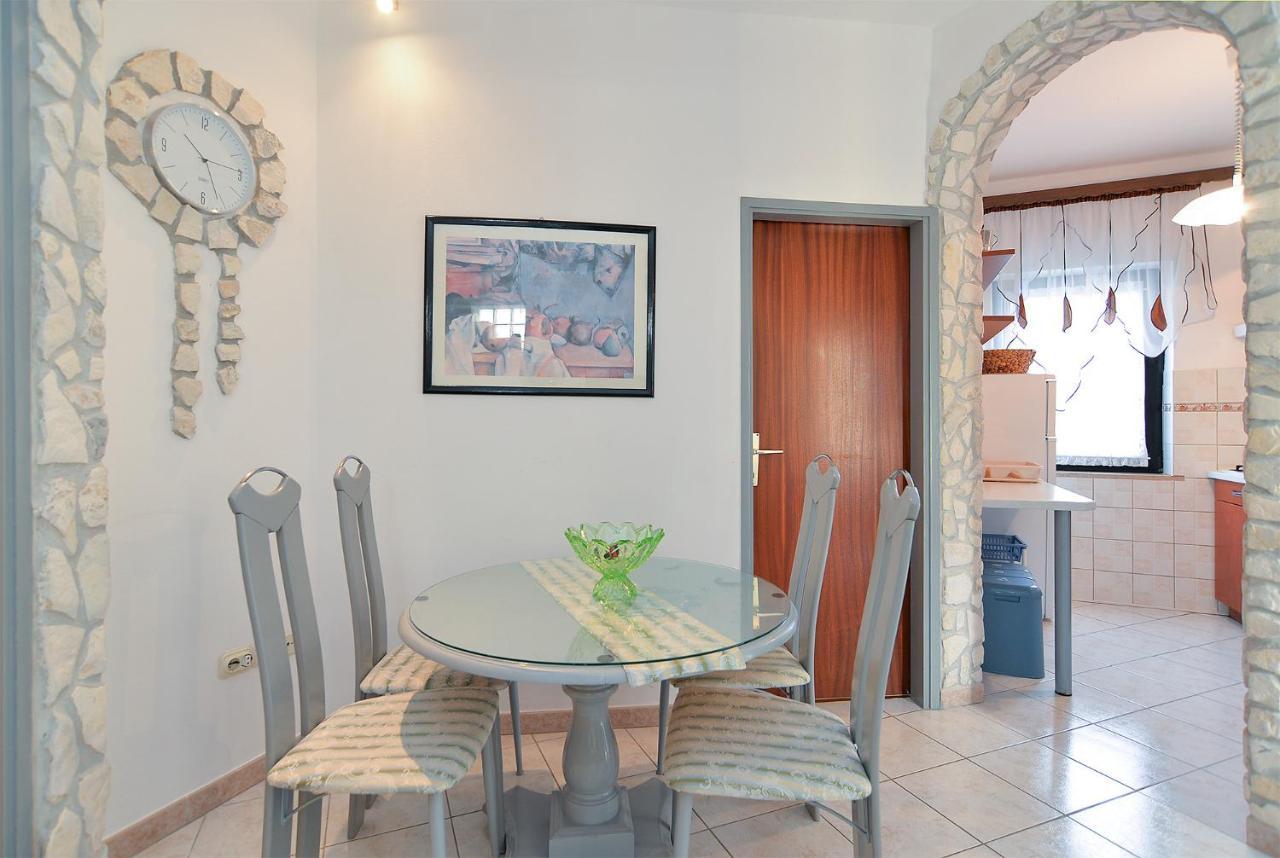 Apartments Jadranka 1279 Pomer Kültér fotó