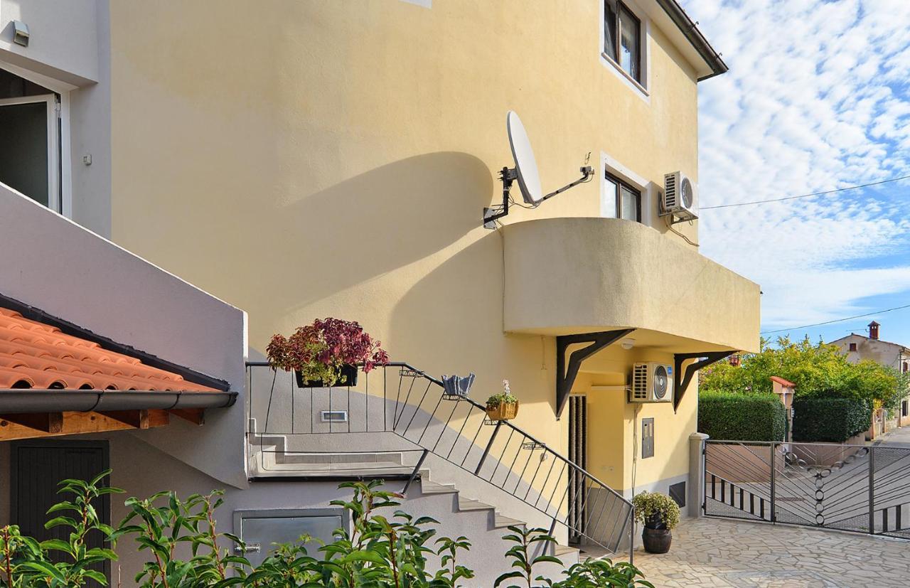 Apartments Jadranka 1279 Pomer Kültér fotó