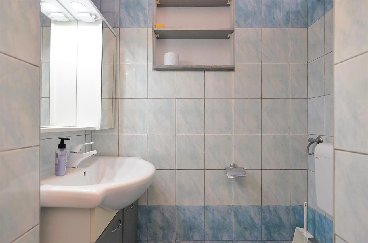 Apartments Jadranka 1279 Pomer Kültér fotó