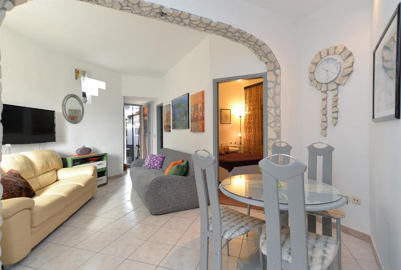 Apartments Jadranka 1279 Pomer Kültér fotó