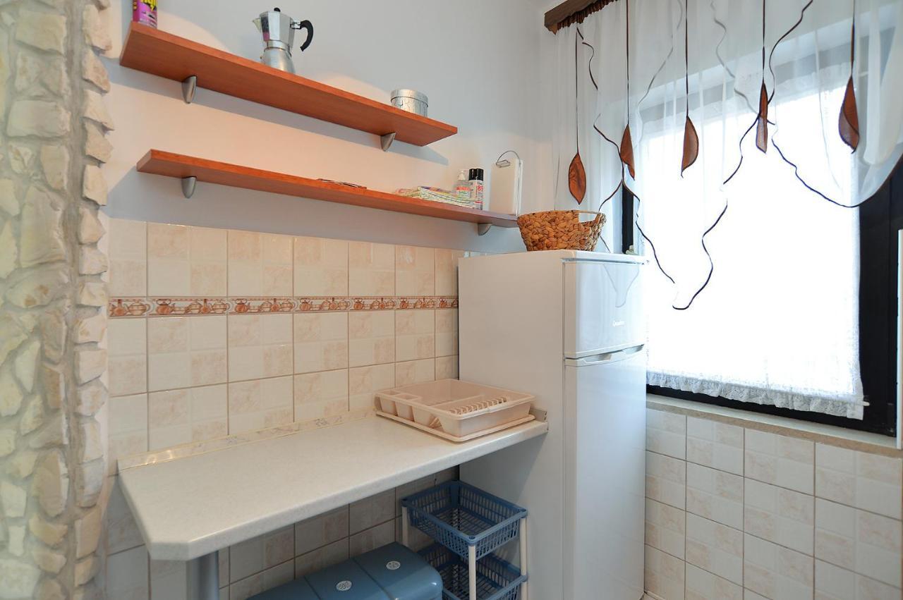 Apartments Jadranka 1279 Pomer Kültér fotó