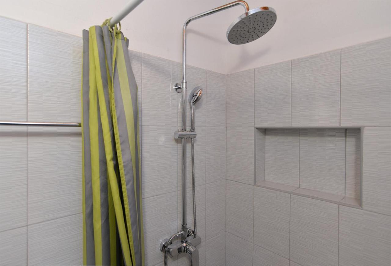 Apartments Jadranka 1279 Pomer Kültér fotó