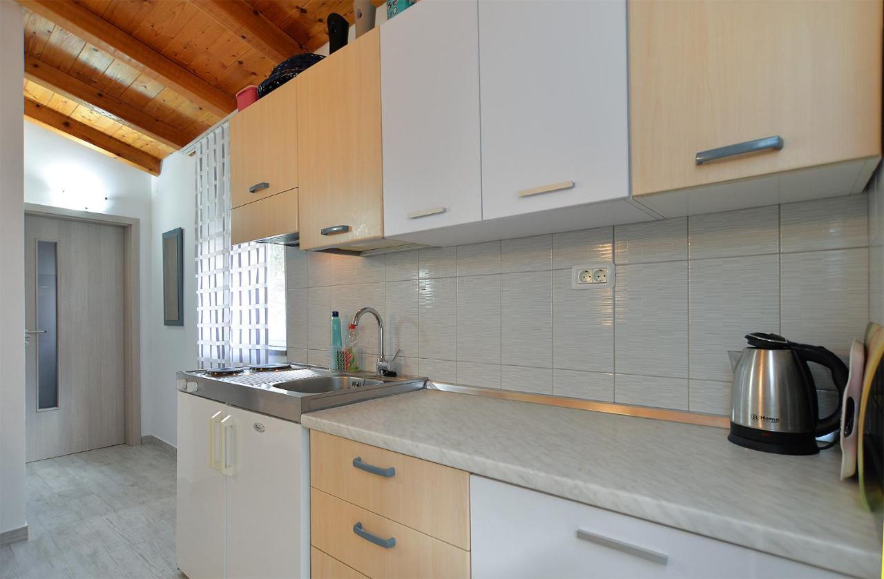 Apartments Jadranka 1279 Pomer Kültér fotó