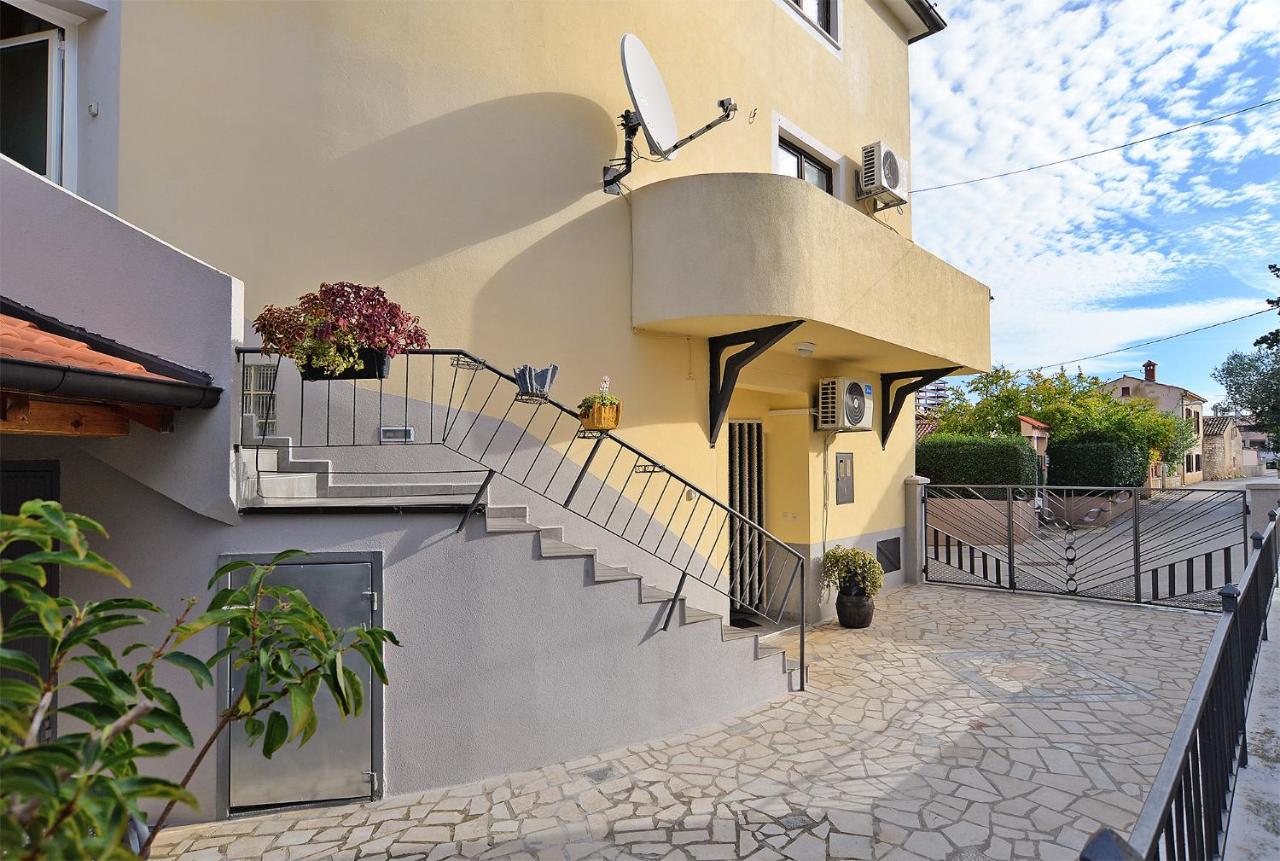Apartments Jadranka 1279 Pomer Kültér fotó