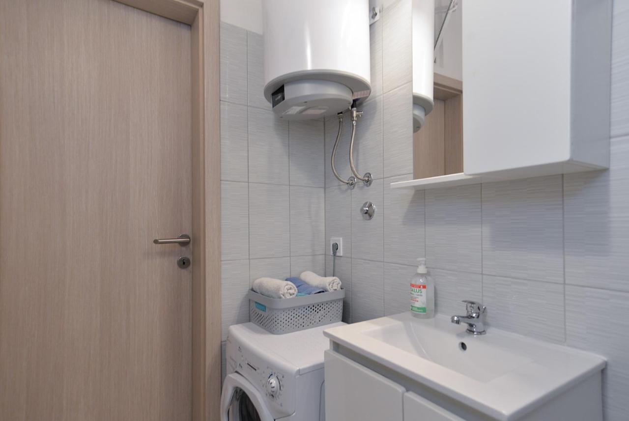 Apartments Jadranka 1279 Pomer Kültér fotó